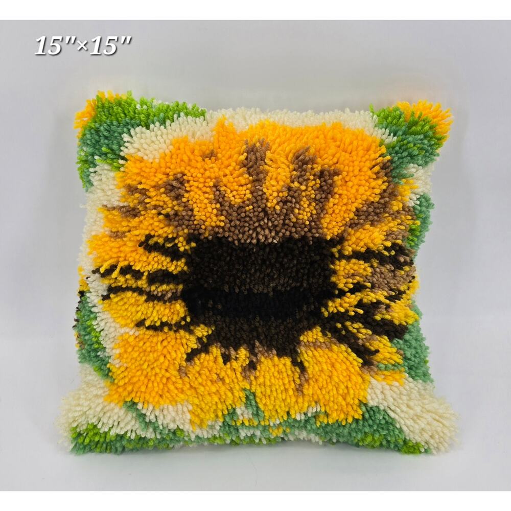 Vintage Cottagecore Botanical Latch Hook Sunflower Pillow